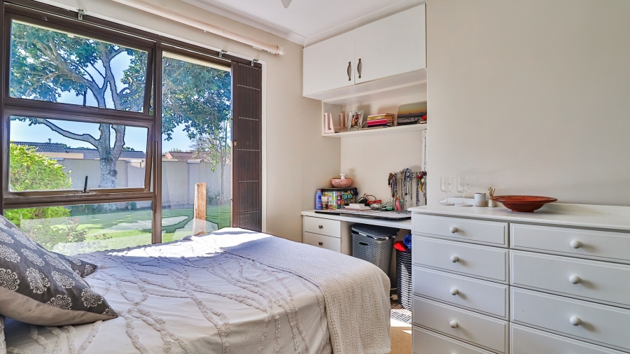 5 Bedroom Property for Sale in Miramar Eastern Cape